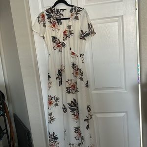 Short sleeve floral maxi dress